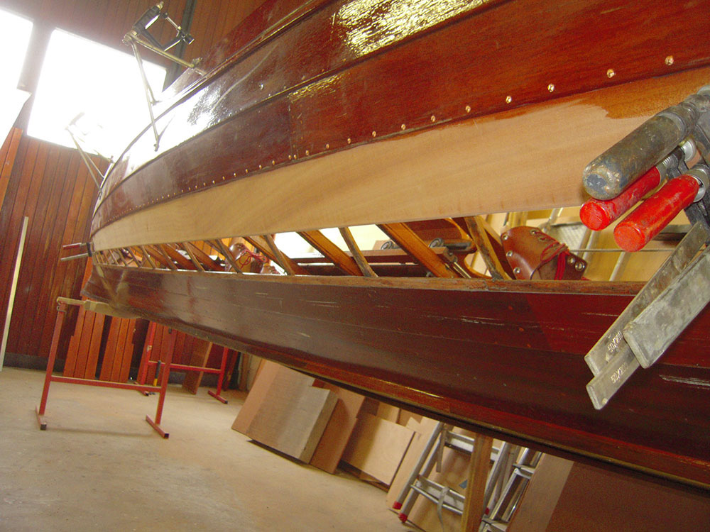 Entretien de barque en bois 01