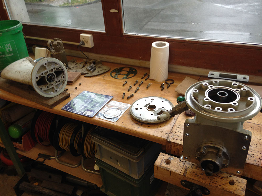 Entretien moteur in-bord 02