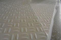 Trou dans plancher polyester voilier 02